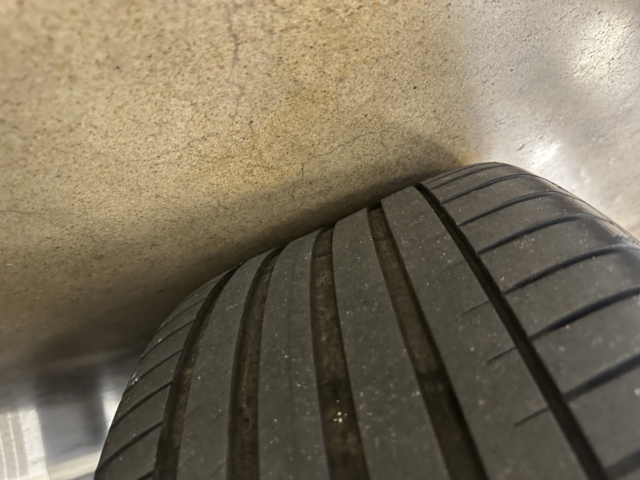 Used 2020 Maserati Levante S image 40