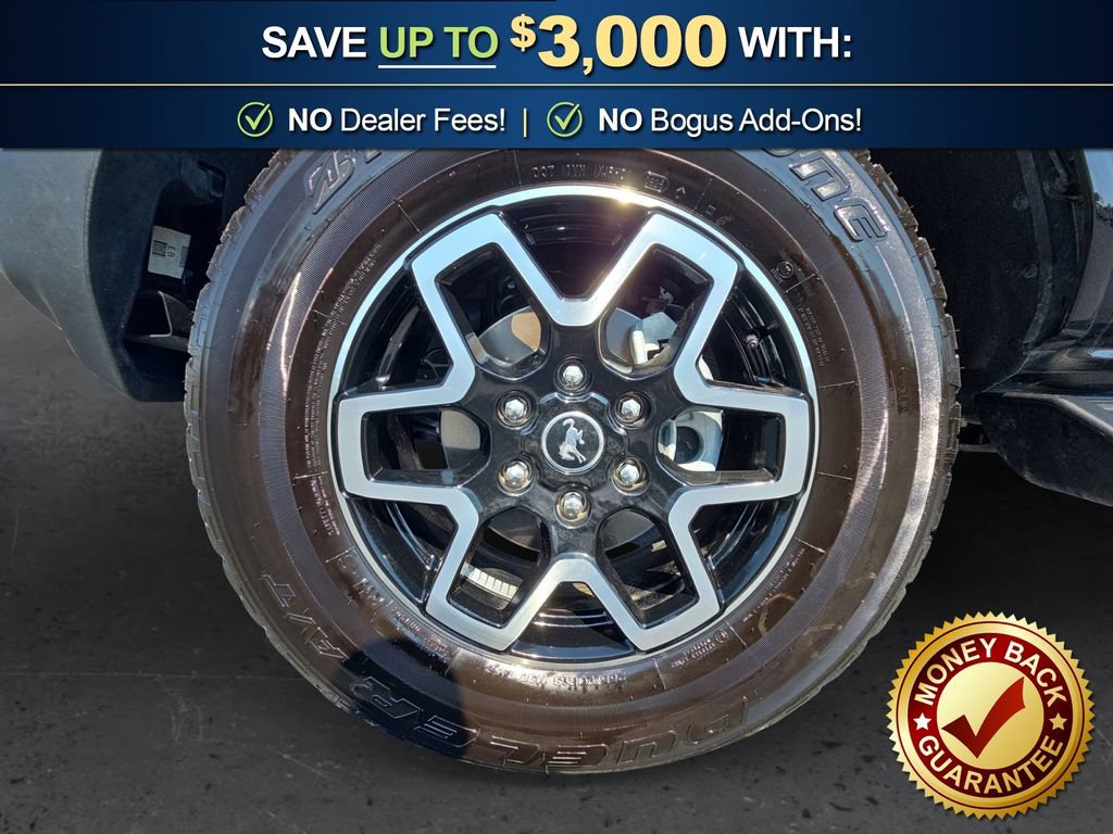 Used 2025 Ford Bronco Outer Banks AWD/4WD image 13