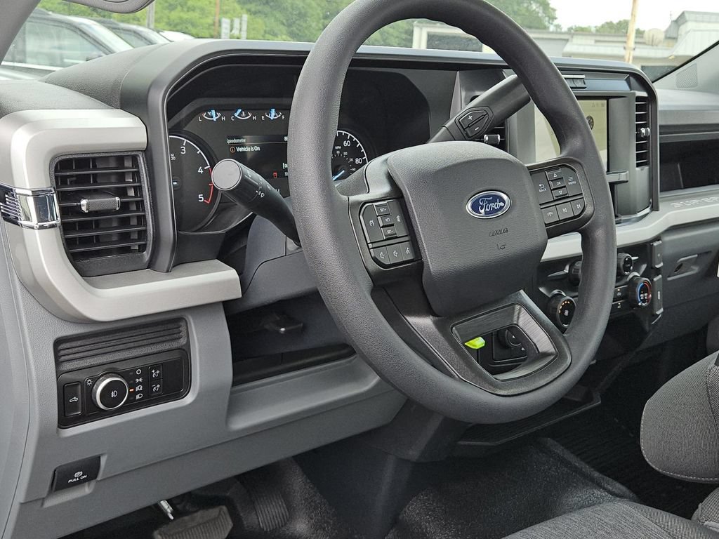 New 2026 Ford F350 XL w/ FX4 Off-Road Package AWD/4WD image 25