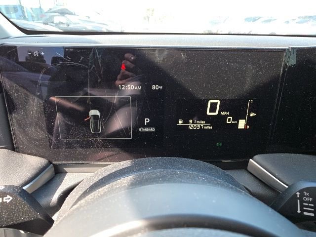 Used 2025 Nissan Kicks S image 16