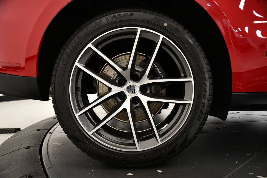 Used 2025 Porsche Macan Turbo image 14
