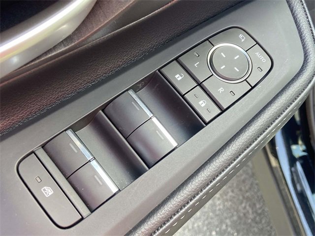 Used 2025 Toyota Grand Highlander AWD Hybrid image 18