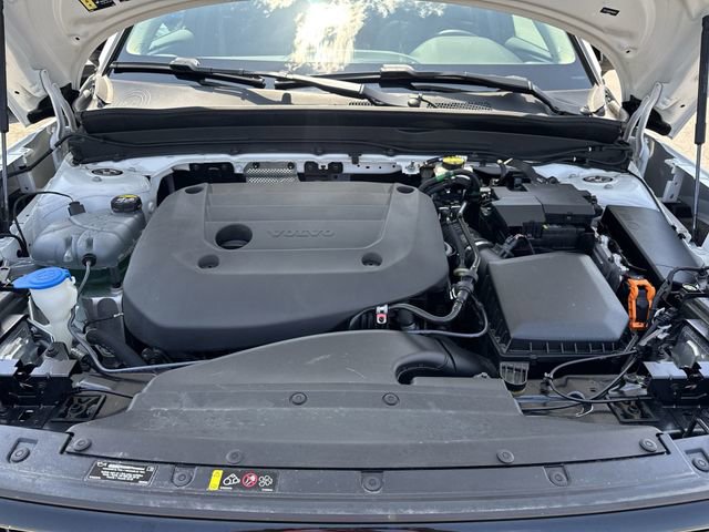 Used 2023 Volvo XC40 B5 Plus w/ Climate Package AWD/4WD image 31