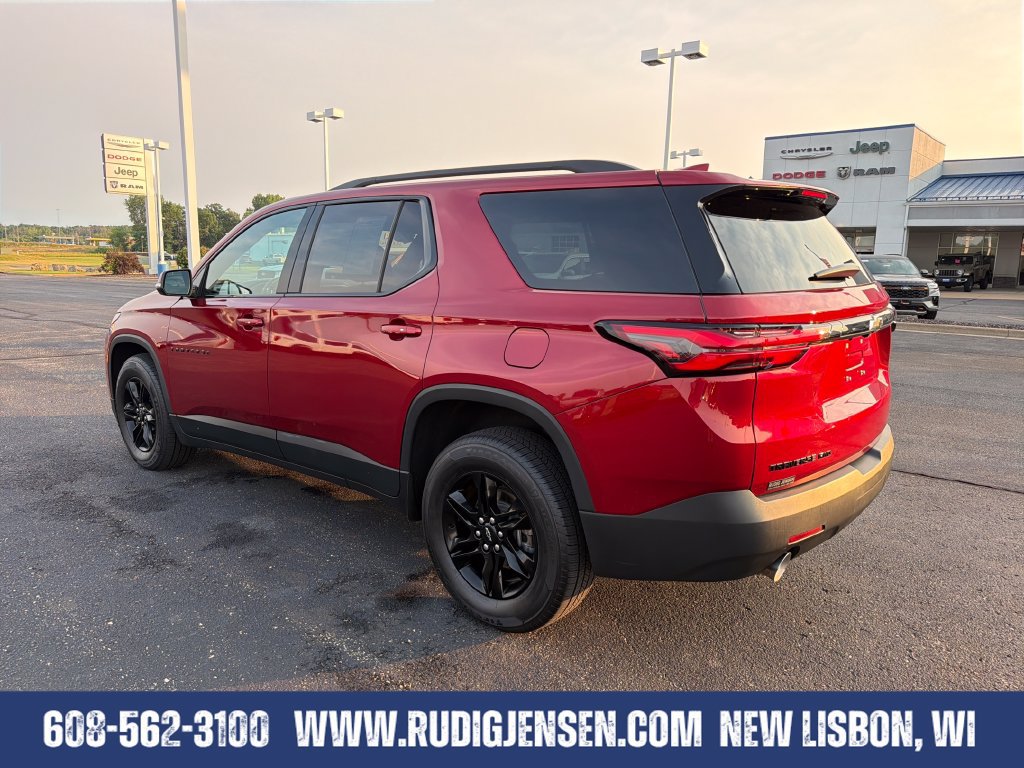 Used 2023 Chevrolet Traverse LT w/ Midnight/Sport Edition AWD/4WD image 3