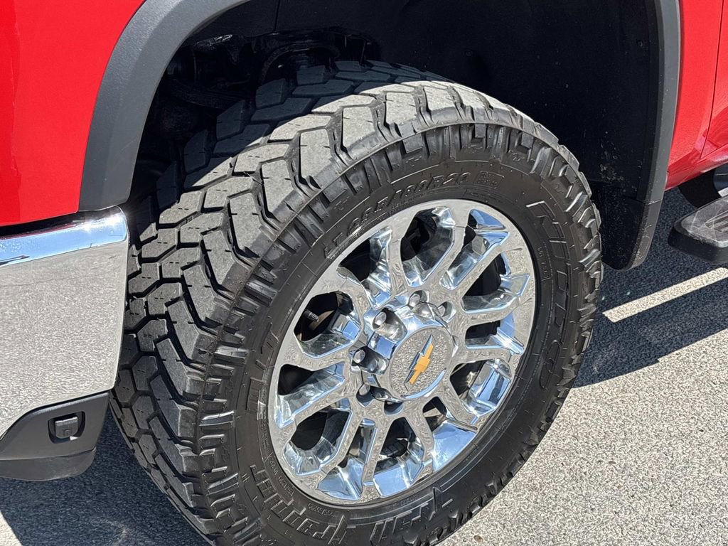 Used 2024 Chevrolet Silverado 2500 LTZ w/ LTZ Premium Package image 8