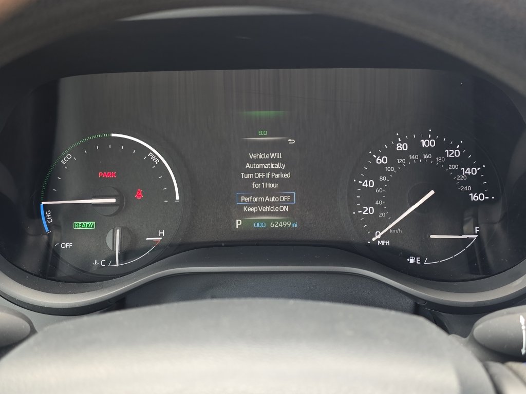 Certified 2024 Toyota Sienna LE FWD image 27