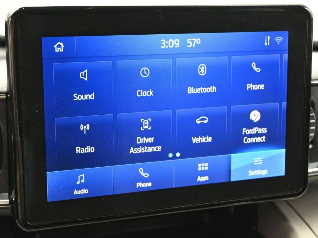 Certified 2022 Ford Explorer XLT w/ Equipment Group 202A image 15