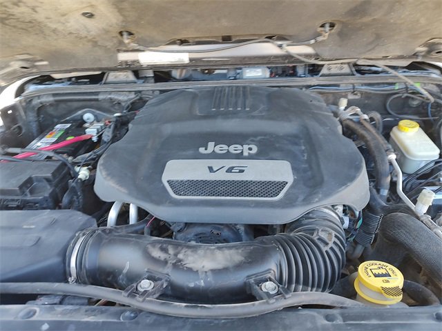 Used 2016 Jeep Wrangler Unlimited Sahara image 33