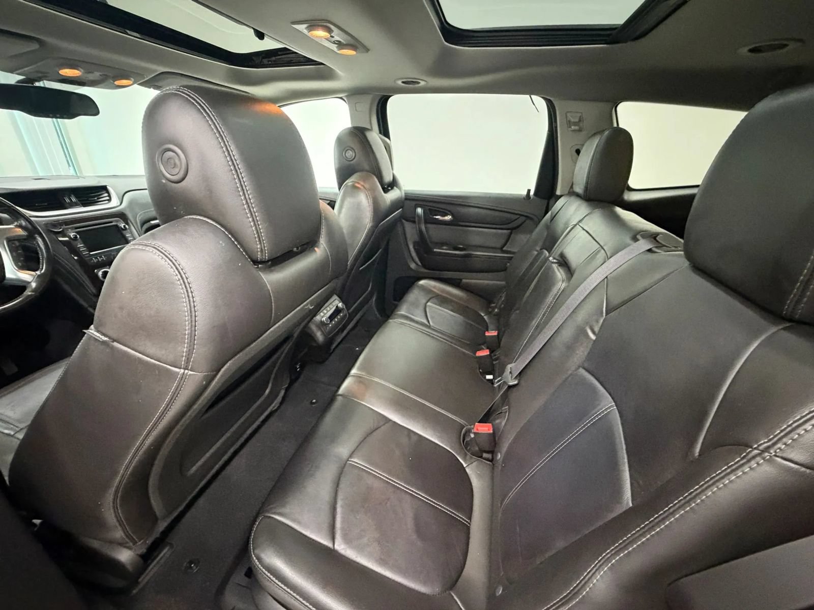 Used 2015 Chevrolet Traverse LT AWD/4WD image 16