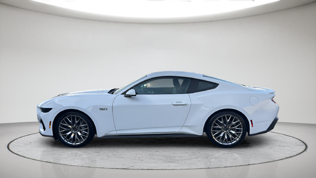 Used 2025 Ford Mustang GT Premium RWD image 9
