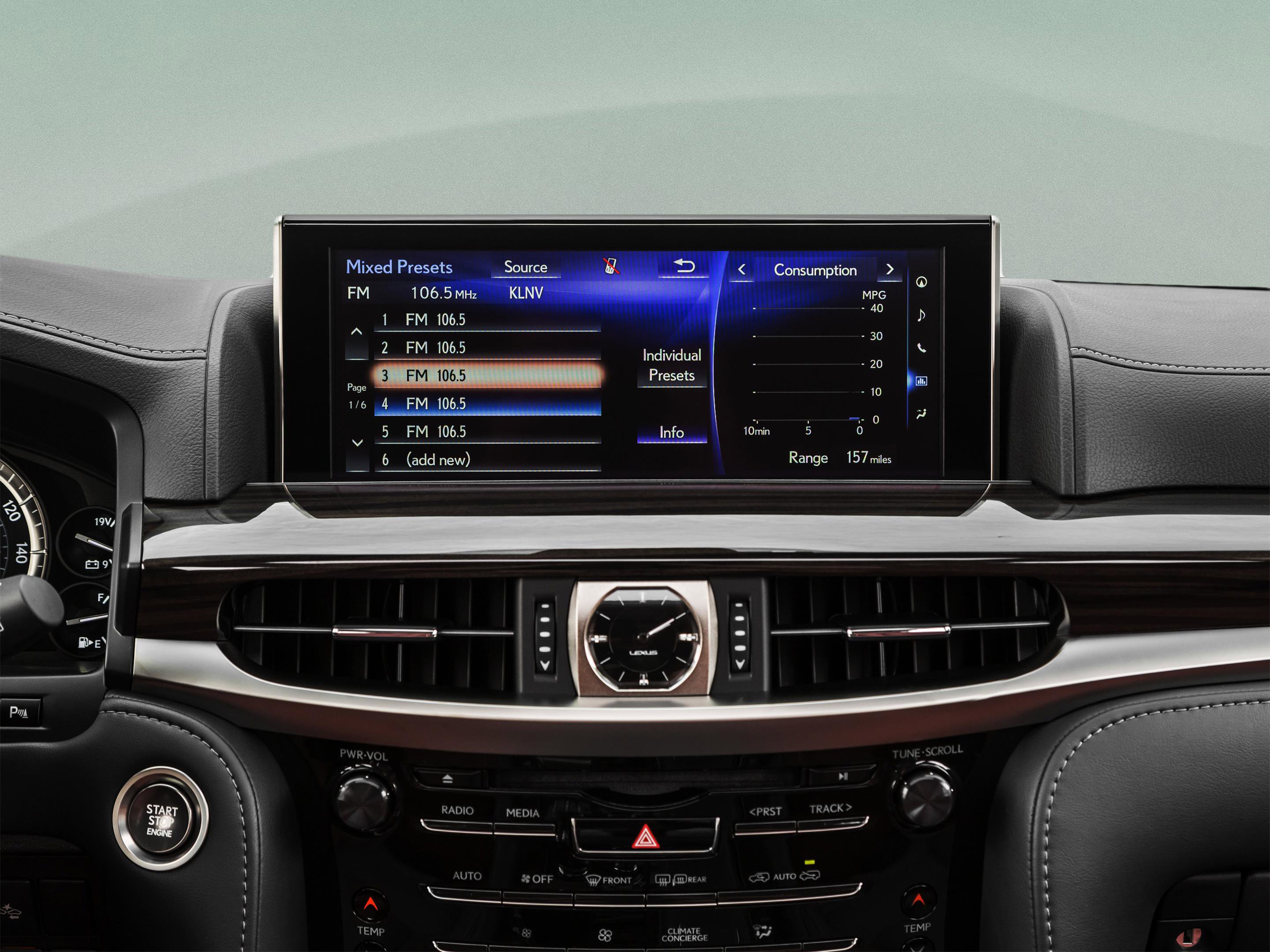 Used 2021 Lexus LX 570 4WD w/ Luxury Package image 19