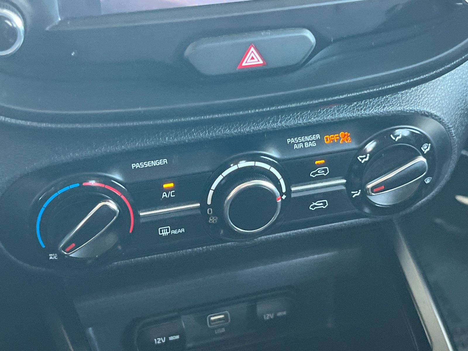 Certified 2023 Kia Soul LX w/ LX Technology Package FWD image 19