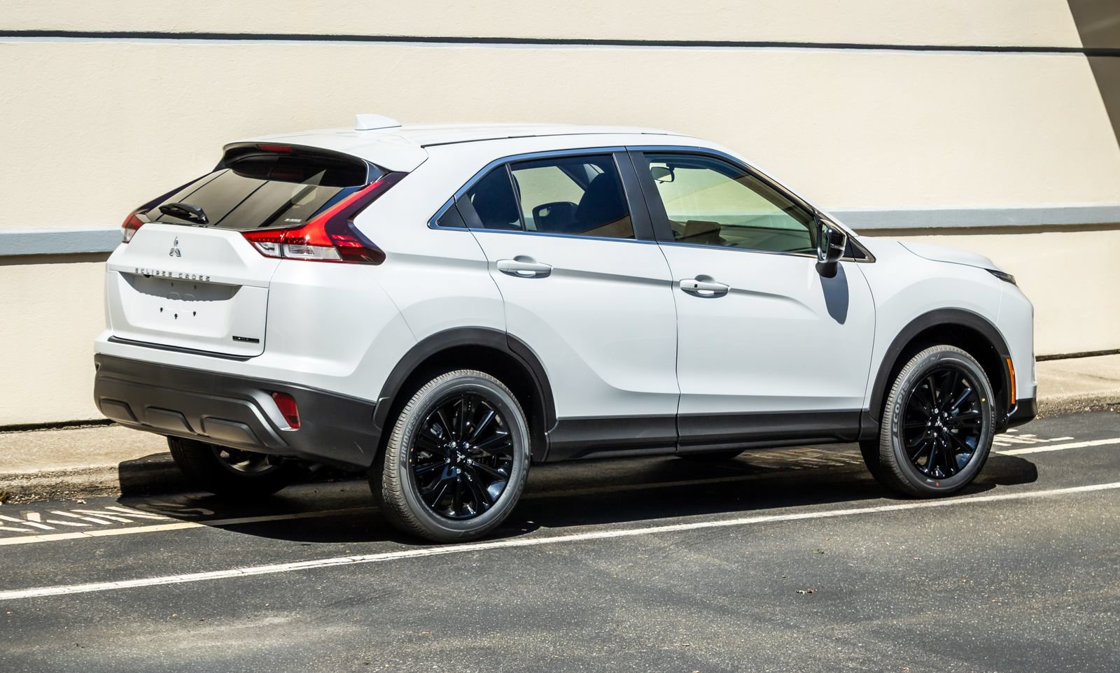 New 2026 Mitsubishi Eclipse Cross LE AWD/4WD image 8