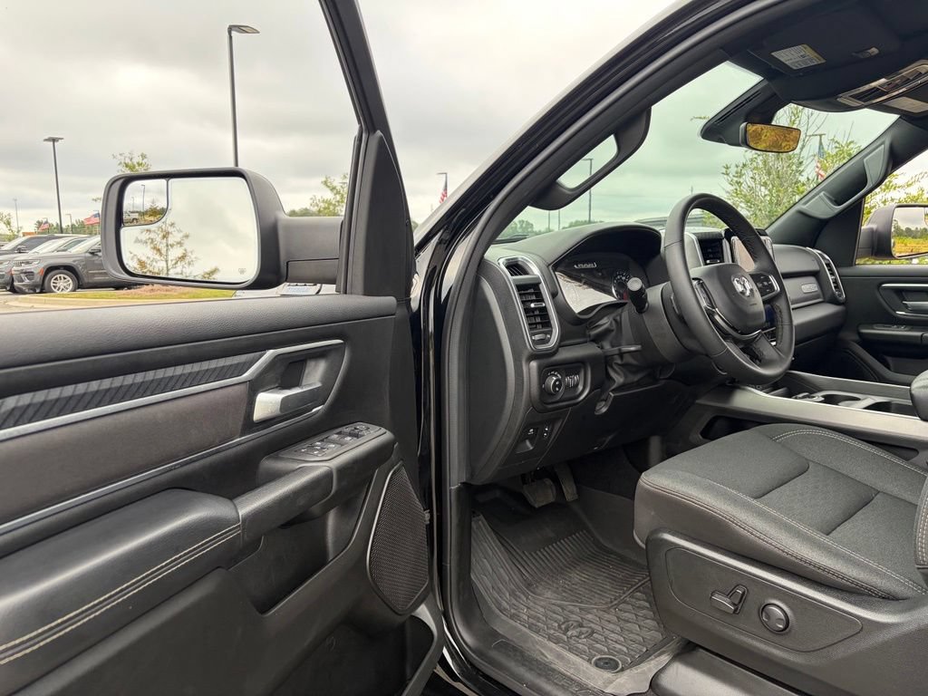 Used 2025 RAM 1500 Big Horn AWD/4WD image 45