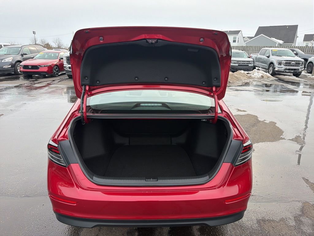 Used 2025 Honda Accord LX image 40