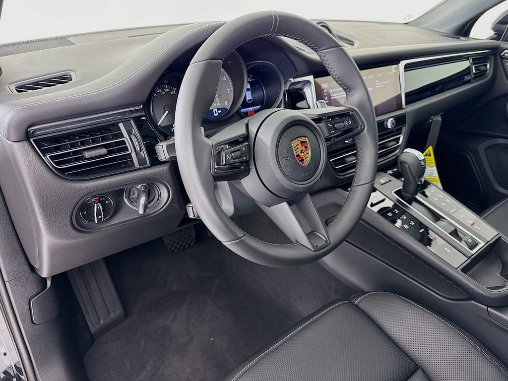 New 2026 Porsche Macan S AWD/4WD image 4