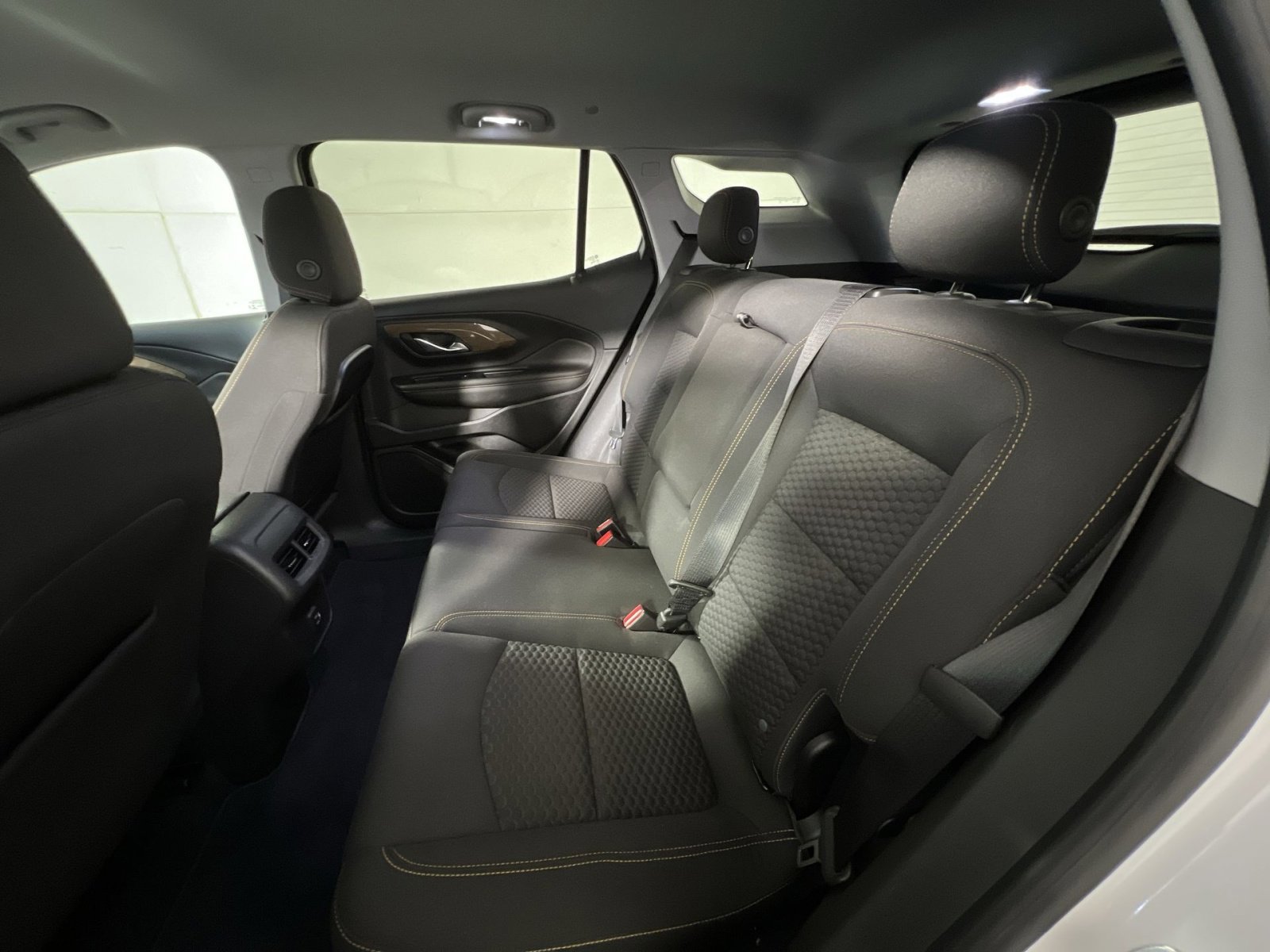 Used 2020 GMC Terrain SLE w/ Driver Convenience Package image 23