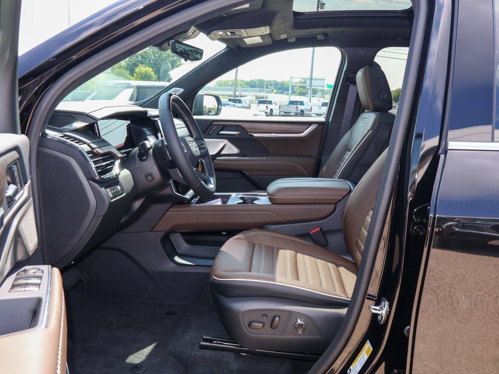 New 2027 GMC Acadia Denali Ultimate w/ LPO, Floor Liner Package AWD/4WD image 8