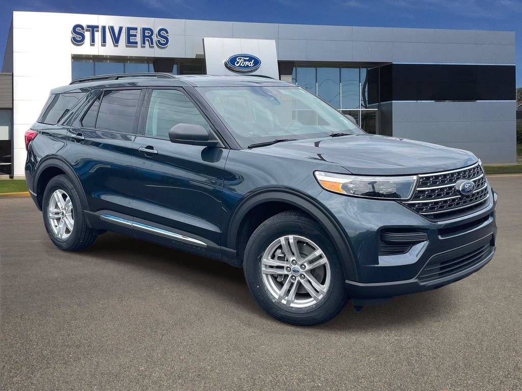 Certified 2022 Ford Explorer XLT RWD image 1