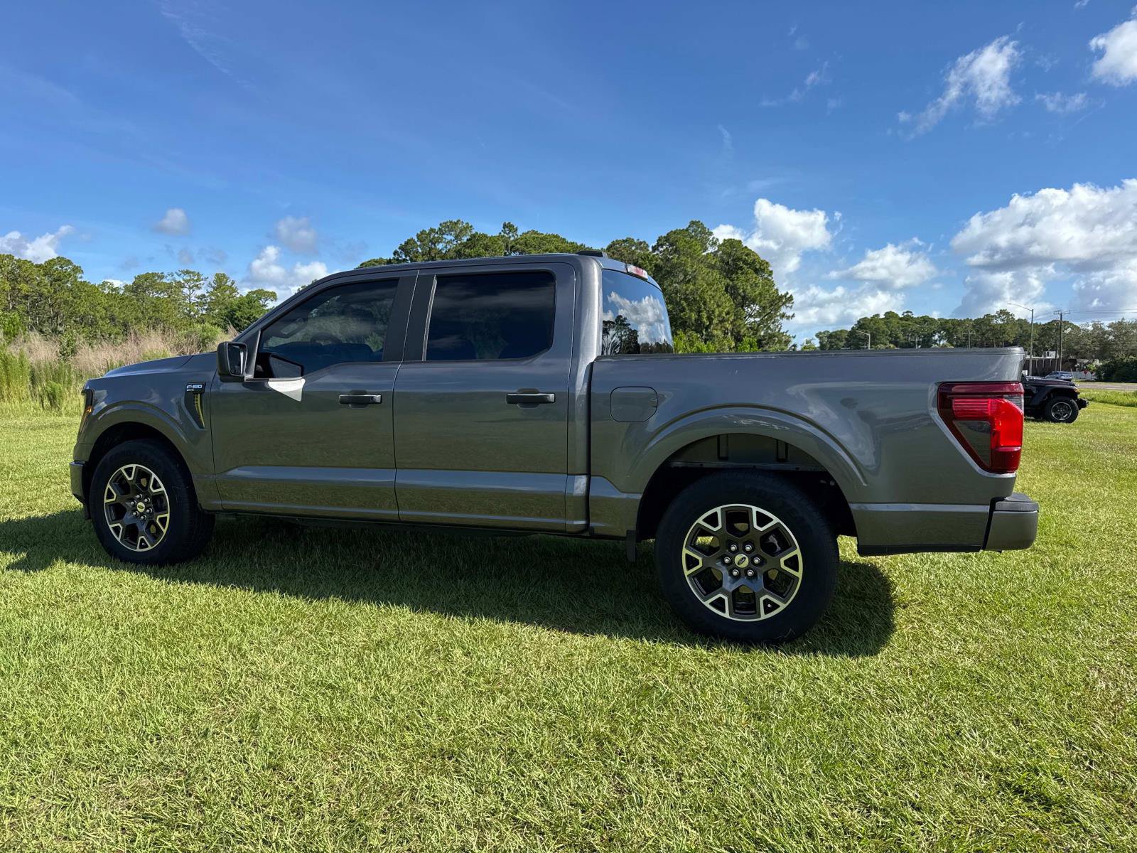 Used 2024 Ford F150 STX RWD image 5