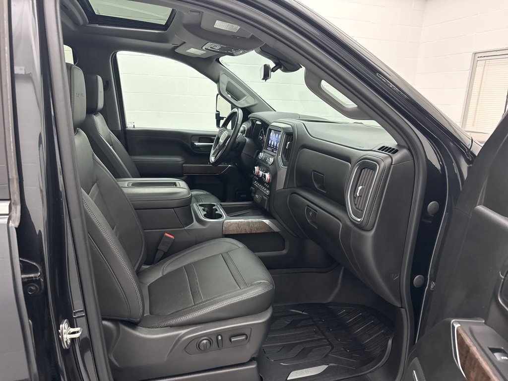 Used 2020 GMC Sierra 3500 Denali w/ Denali Ultimate Package image 64