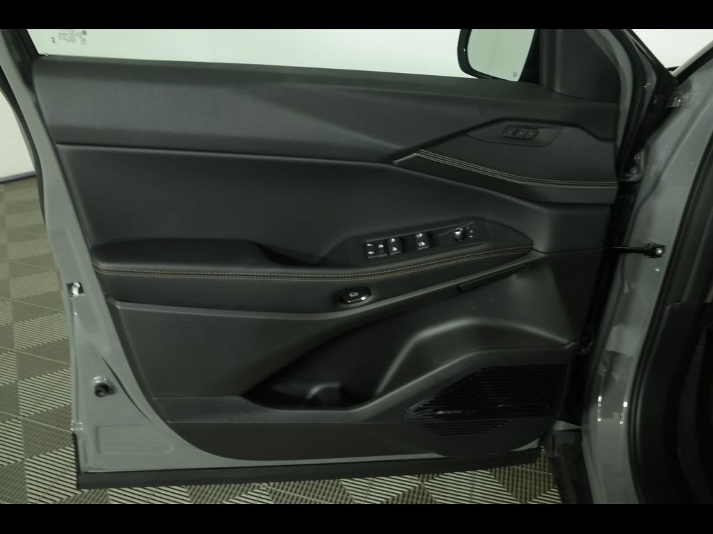 New 2026 Jeep Cherokee Overland w/ Advanced Pro Tech Group AWD/4WD image 24
