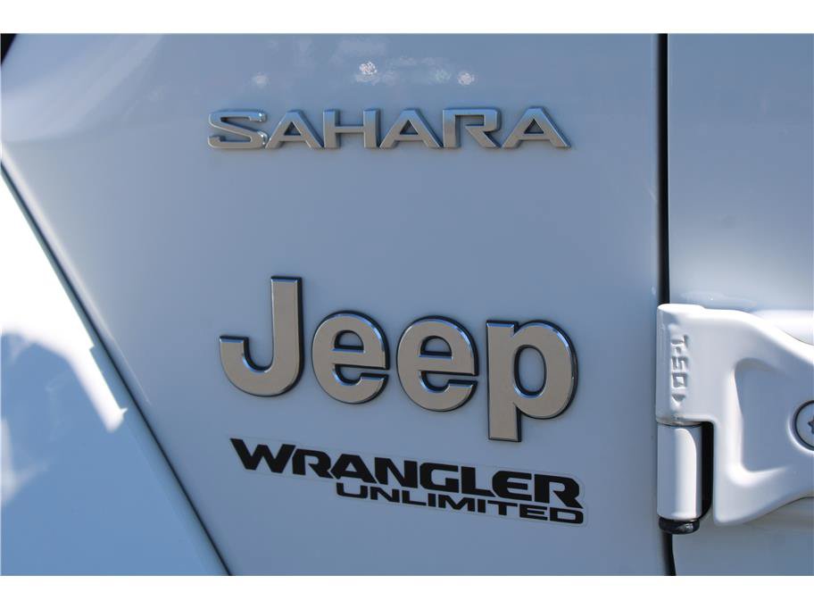 Used 2020 Jeep Wrangler Unlimited Sahara AWD/4WD image 32