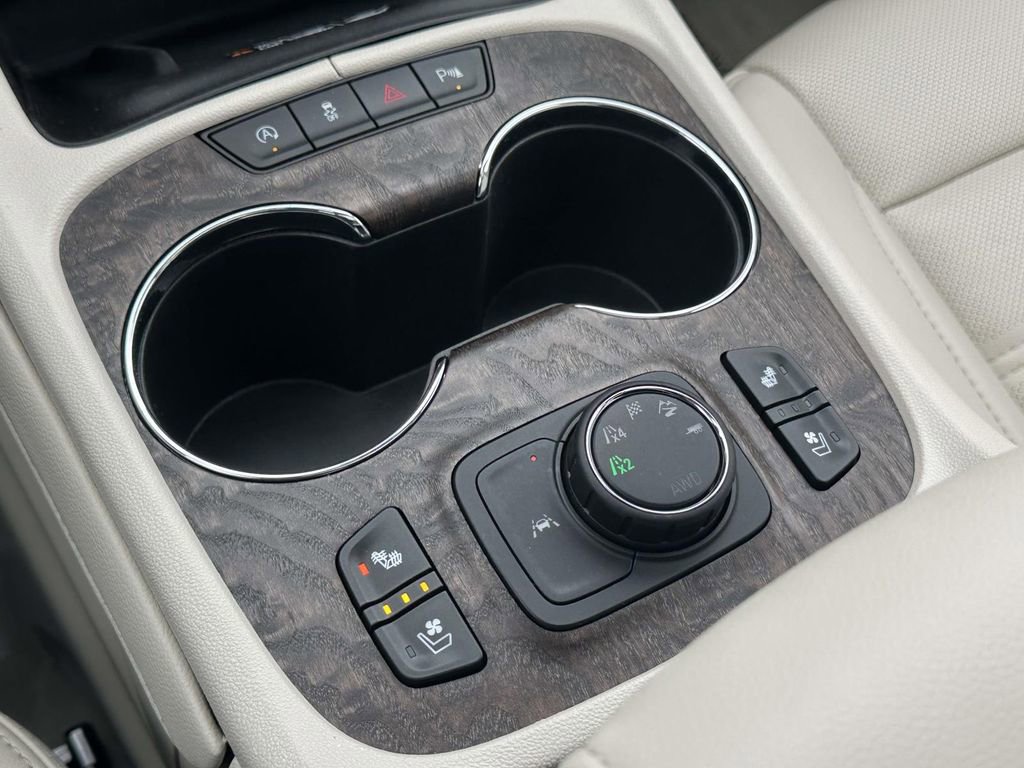 Certified 2023 GMC Acadia Denali w/ Denali Technology Package image 34