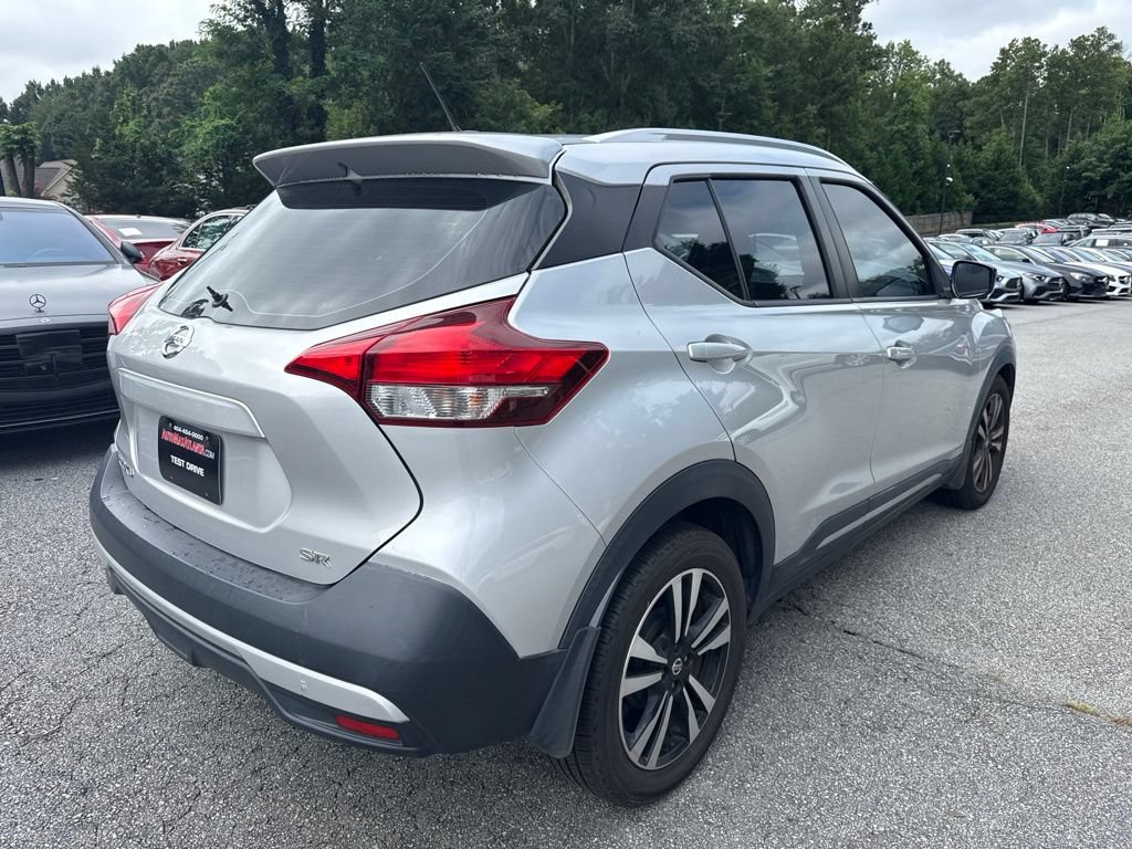 Used 2019 Nissan Kicks SR w/ SR Premium Package FWD image 5