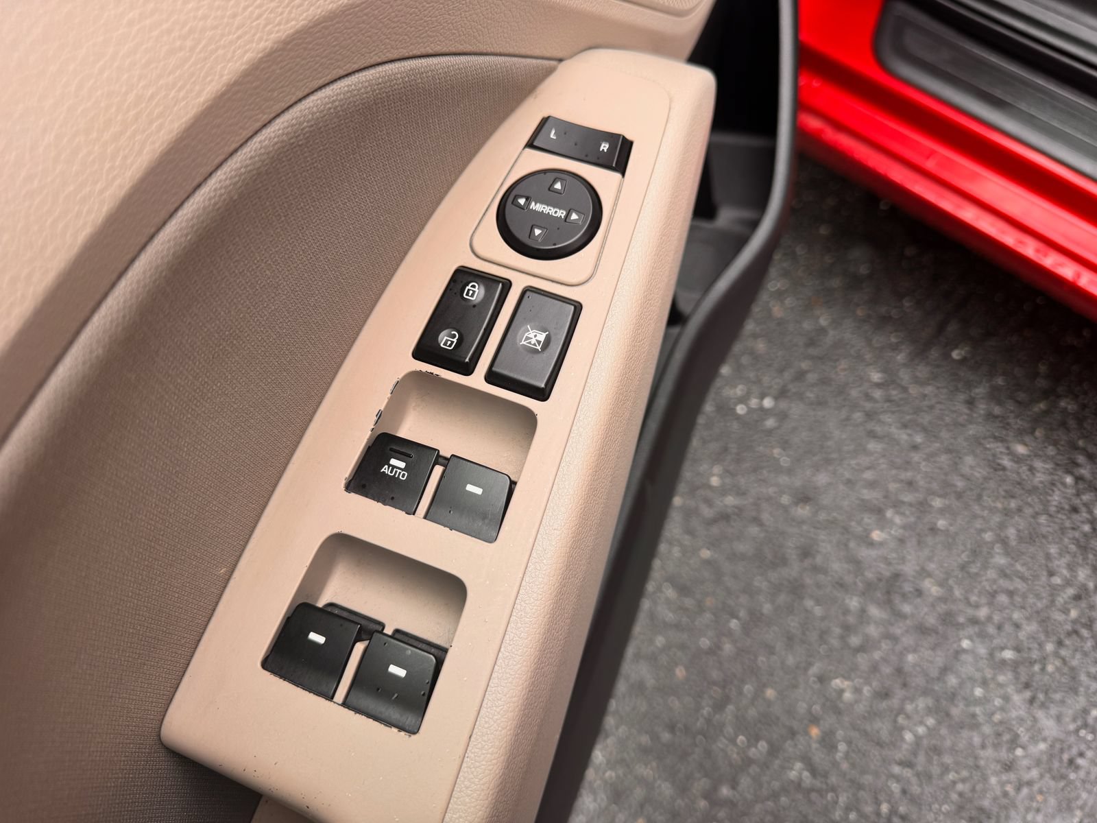 Used 2020 Hyundai Elantra Value Edition FWD image 11
