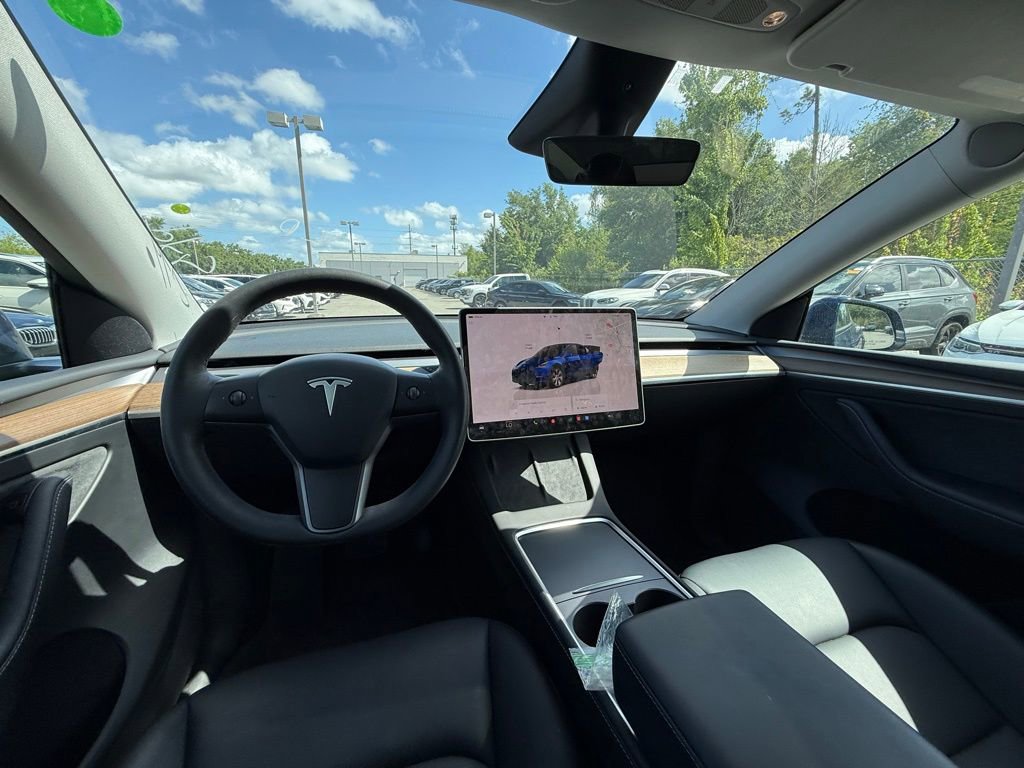 Used 2023 Tesla Model Y Long Range image 19