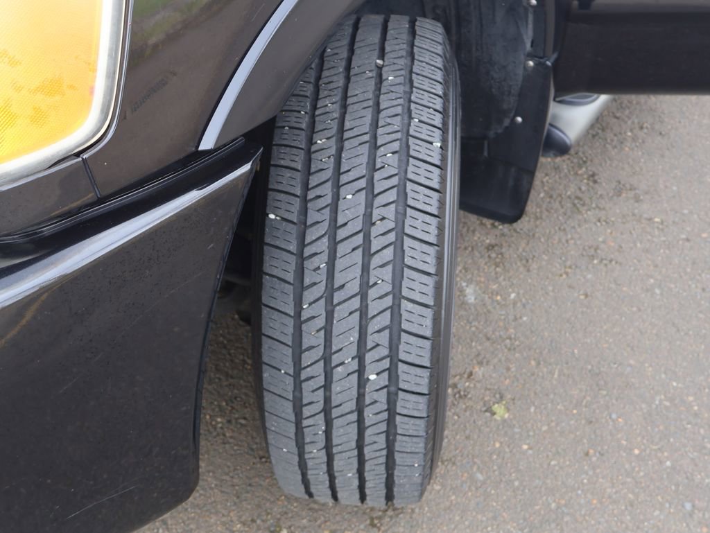 Used 2011 Nissan Titan S image 38