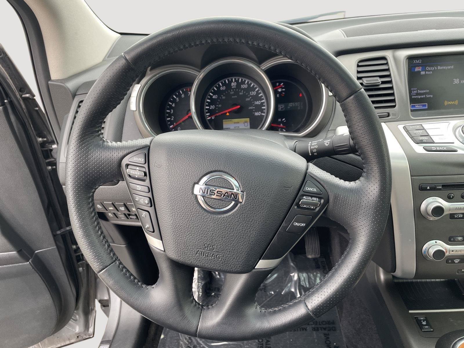 Used 2013 Nissan Murano LE w/ Platinum Pkg AWD/4WD image 19