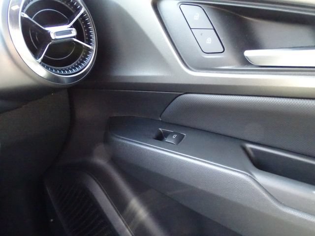 Certified 2025 Chevrolet Equinox EV LT FWD image 10