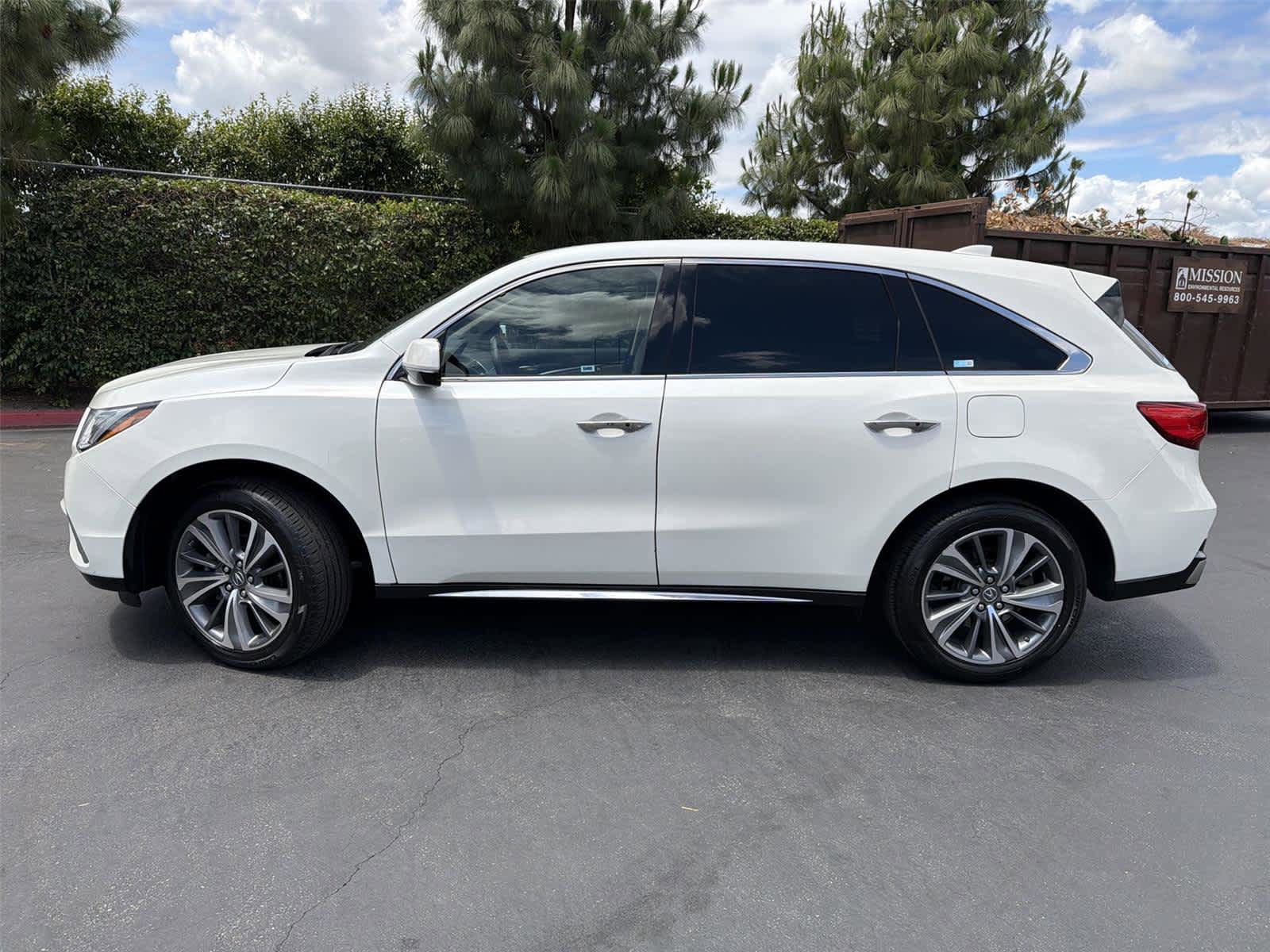 Used 2017 Acura MDX FWD w/ Technology Package image 3