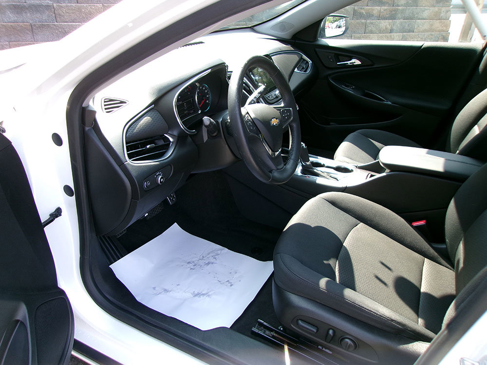 Used 2016 Chevrolet Malibu LT FWD image 13