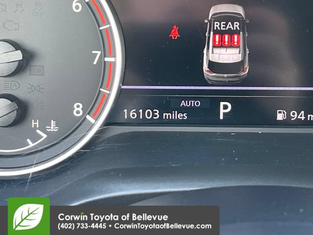 Used 2023 Nissan Rogue SV AWD/4WD image 10