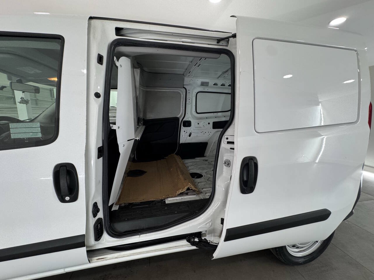 Used 2021 RAM ProMaster City Tradesman w/ Window Group 04 FWD image 17