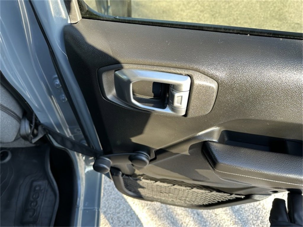 Used 2024 Jeep Wrangler Sport image 14