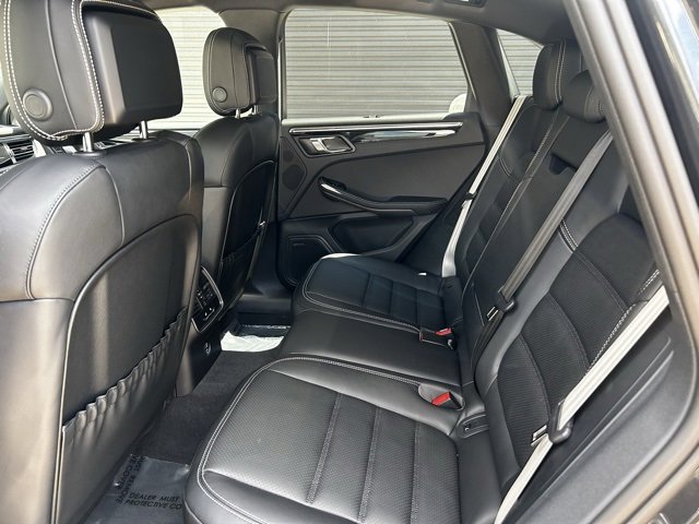 Certified 2025 Porsche Macan image 25