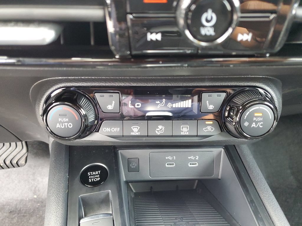 New 2026 Nissan Kicks SV w/ SV Premium Package FWD image 31