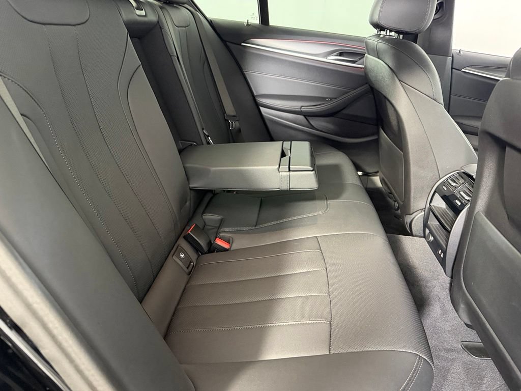 Used 2023 BMW 540i w/ M Sport Package RWD image 29