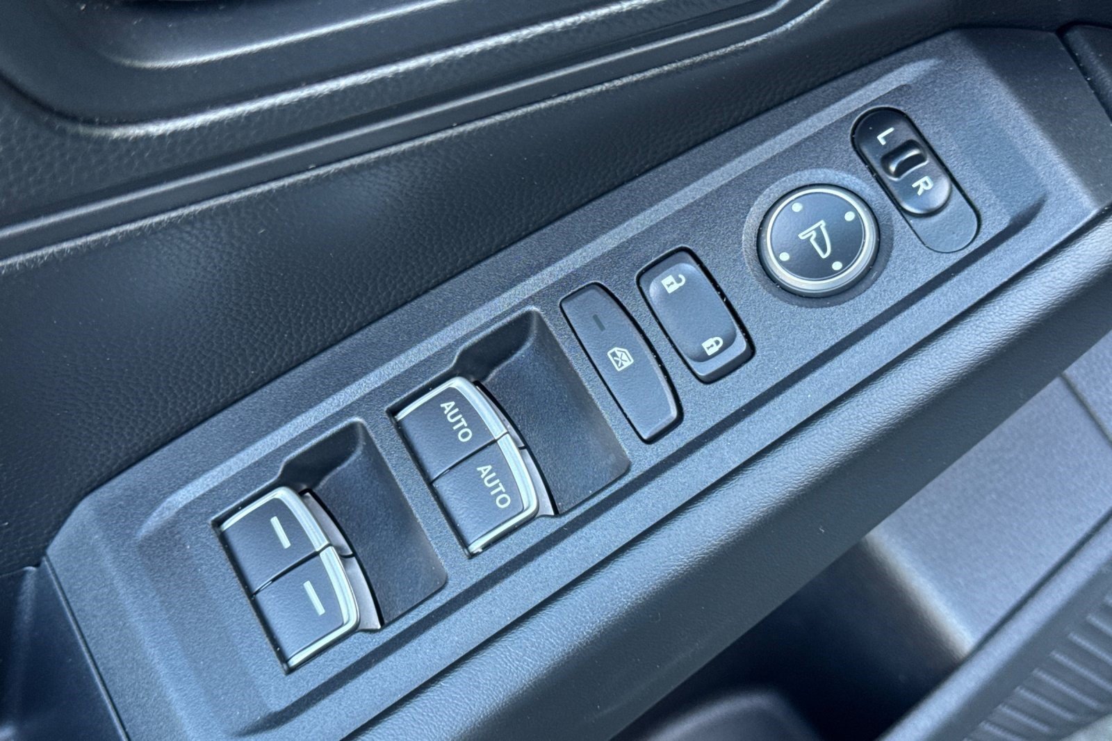 Used 2023 Honda Accord LX image 13