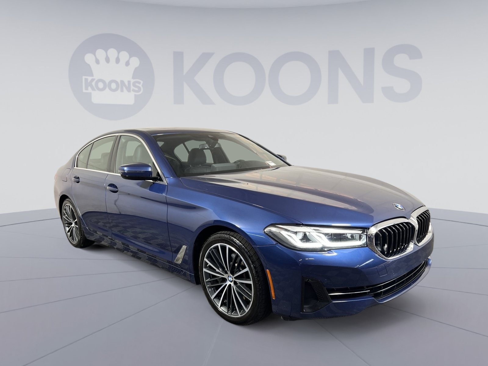 Used 2021 BMW 530i xDrive w/ Premium Package AWD/4WD image 2