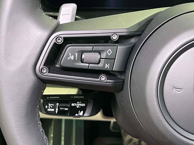 New 2025 Porsche Panamera 4 image 39