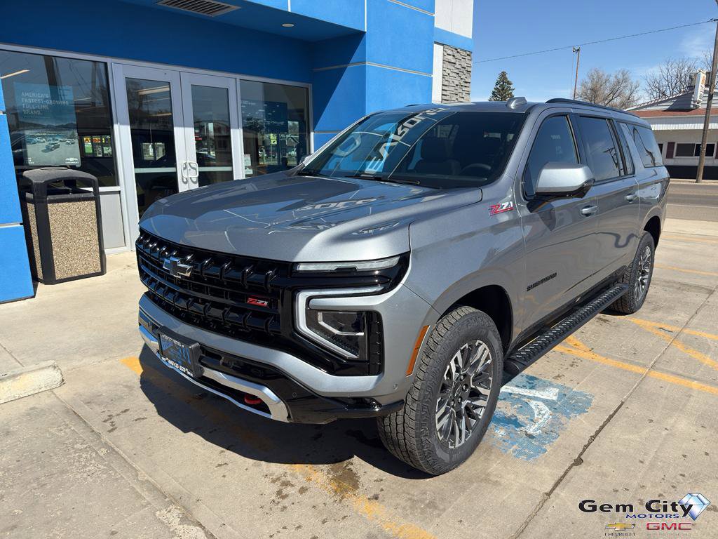 New 2026 Chevrolet Suburban Z71 w/ Comfort Package AWD/4WD image 2