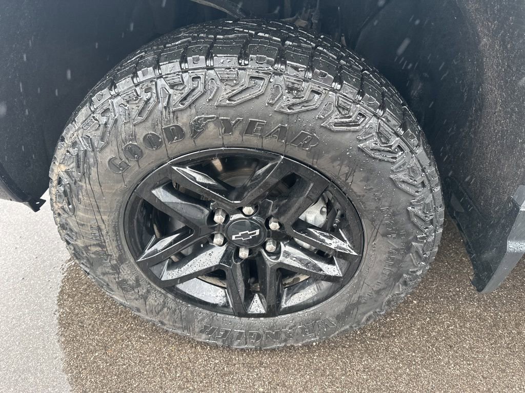 Used 2023 Chevrolet Silverado 1500 LT Trail Boss w/ Convenience Package II image 32