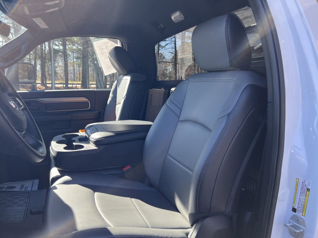 Used 2025 RAM 5500 Tradesman image 15