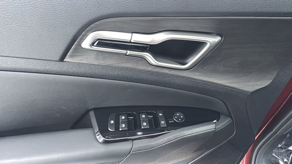 Used 2025 Kia Sportage X-Line image 19