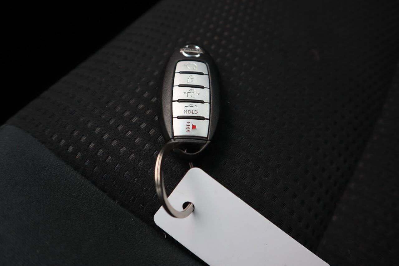 Used 2015 Nissan Altima 2.5 SV image 38